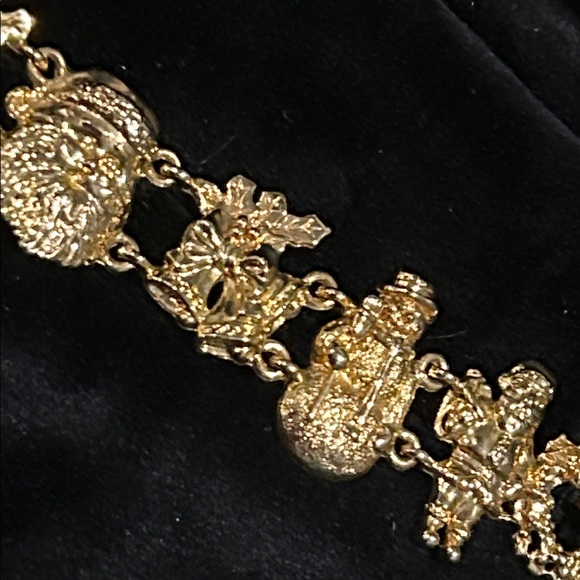 Gold Tone Holiday Charm Bracelet and Brooch Set Tree Reindeer Santa - Picture 12 of 13